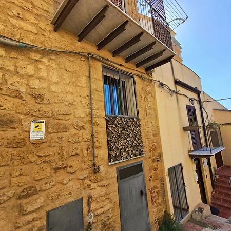 A Due Passi Dal Centro Sweet Rooms Agrigento Kültér fotó