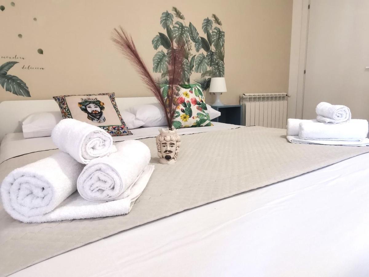 A Due Passi Dal Centro Sweet Rooms Agrigento Kültér fotó