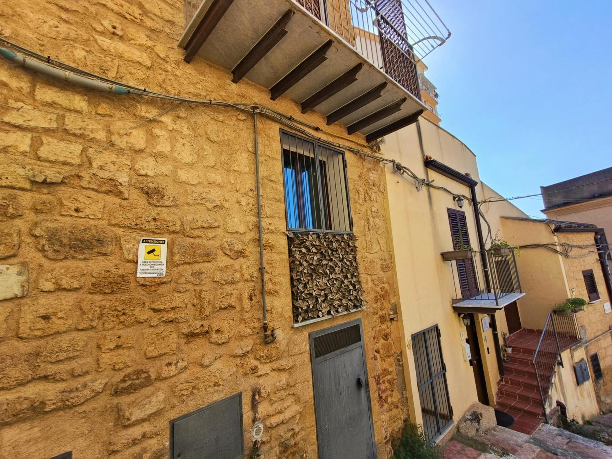 A Due Passi Dal Centro Sweet Rooms Agrigento Kültér fotó